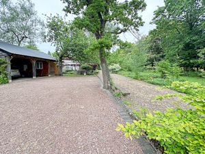 Car port 2- click for photo gallery